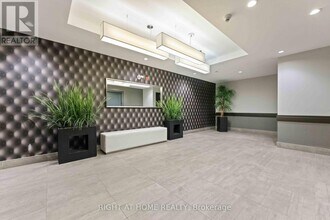 120 Prestige Cir in Ottawa, ON - Building Photo - Building Photo