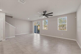 2555 Sweet Viburnum Wy in Ocoee, FL - Building Photo - Building Photo