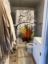 13907 Hawick Dr in El Cajon, CA - Foto de edificio - Building Photo