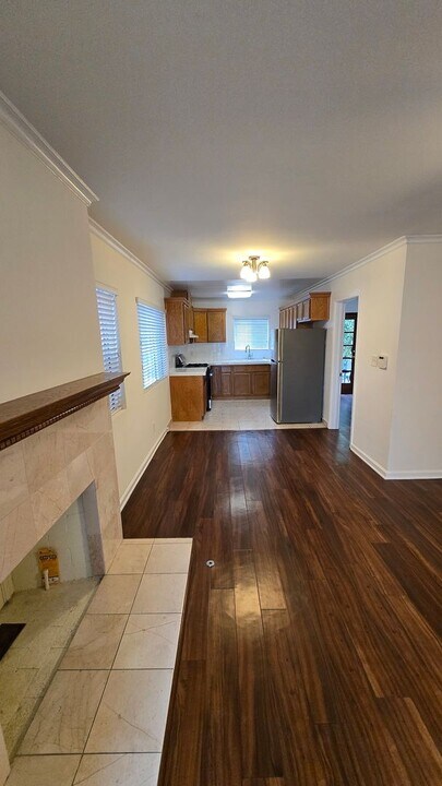 3715 Kelton Ave in Los Angeles, CA - Building Photo
