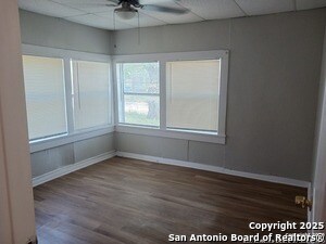 835 Grosvenor St in San Antonio, TX - Building Photo