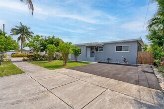 3635 SW 88th Ct in Miami, FL - Building Photo - Building Photo