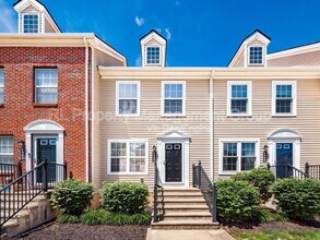 6466 Ash Rock Cir in Westerville, OH - Building Photo - Building Photo