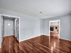 1738 Conrad Sauer Dr in Houston, TX - Building Photo - Building Photo