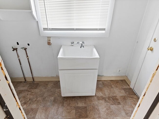 5549 Harvey Ave in Oakland, CA - Building Photo - Building Photo