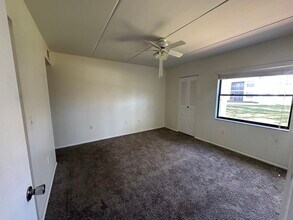 409 Meadow Ln in Oldsmar, FL - Building Photo - Building Photo