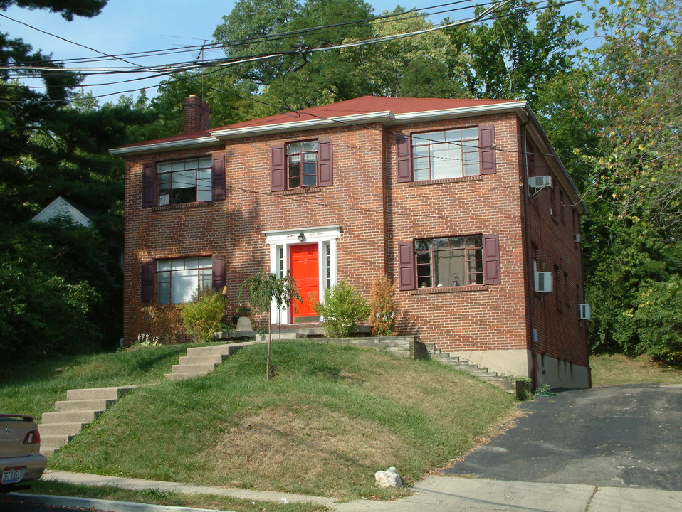 1259 Morten Ave in Cincinnati, OH - Building Photo