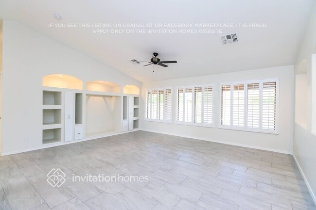 11240 E Roselle Ave in Mesa, AZ - Foto de edificio - Building Photo