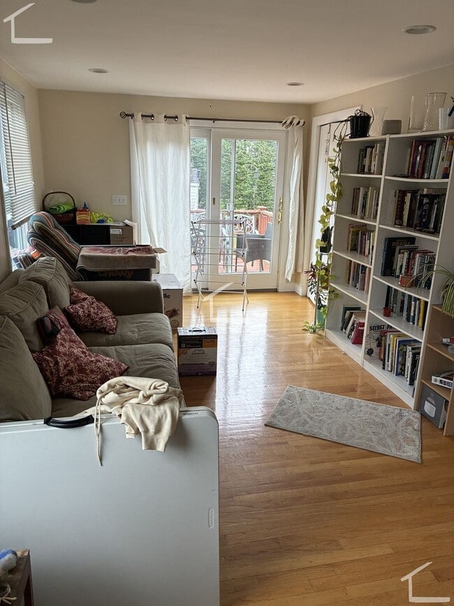 71 Fessenden St in Boston, MA - Building Photo - Building Photo