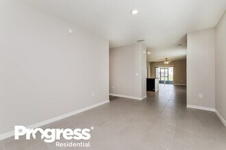 3086 Suncoast Blend Dr in Odessa, FL - Building Photo - Building Photo