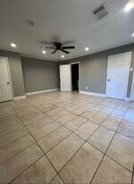8601 Homewood Ln in Houston, TX - Building Photo