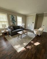 1002 17th St in Rockford, IL - Building Photo