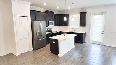 8543 Spyglass Ln in Four Corners, FL - Building Photo - Building Photo