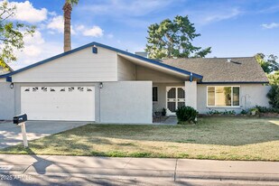 2707 E Louise Dr in Phoenix, AZ - Building Photo