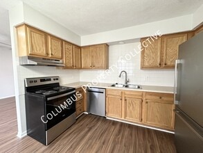 906 S Spring Rd in Westerville, OH - Building Photo - Building Photo