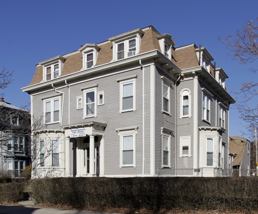 126 Waterman St in Providence, RI - Building Photo