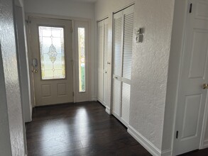 4126 Gardner Dr in Port Charlotte, FL - Foto de edificio - Building Photo