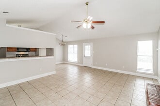 10125 Oak Run Dr S in Olive Branch, MS - Foto de edificio - Building Photo