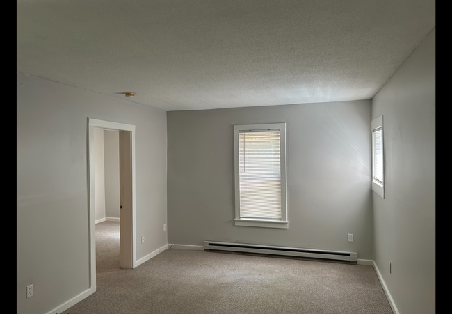 76 Main St, Unit 1B