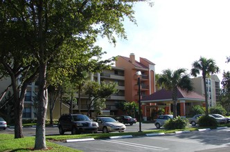 Lakeside Condominiums in Delray Beach, FL - Building Photo - Building Photo