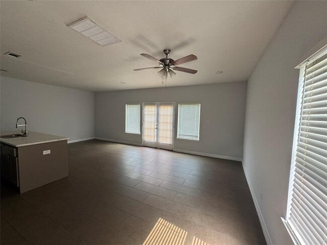 8205 Oak Knoll Ln in Houston, TX - Building Photo - Building Photo