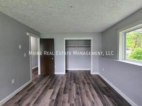 16 Hillside Ln in Lewiston, ME - Building Photo - Building Photo