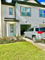 742 Longboat Dr in Davenport, FL - Building Photo