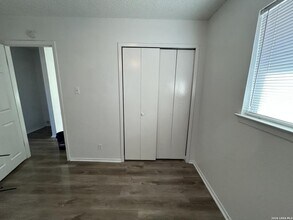 219 Baldwin Blvd in San Antonio, TX - Building Photo - Building Photo