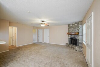 2714 8th Ave N in Texas City, TX - Building Photo - Building Photo