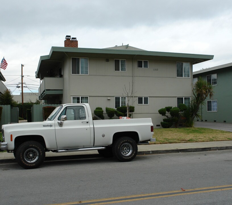 1183 Ayala Dr in Sunnyvale, CA - Foto de edificio