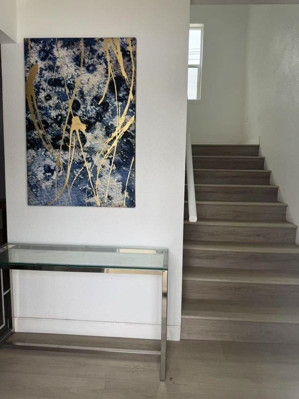 301 W 1st St in San Dimas, CA - Foto de edificio - Building Photo