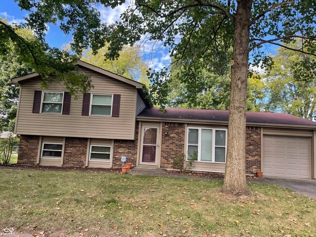 property at 3612 Boxwood Dr
