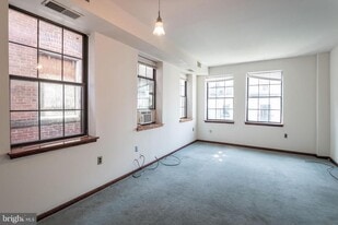 830 South St in Philadelphia, PA - Building Photo