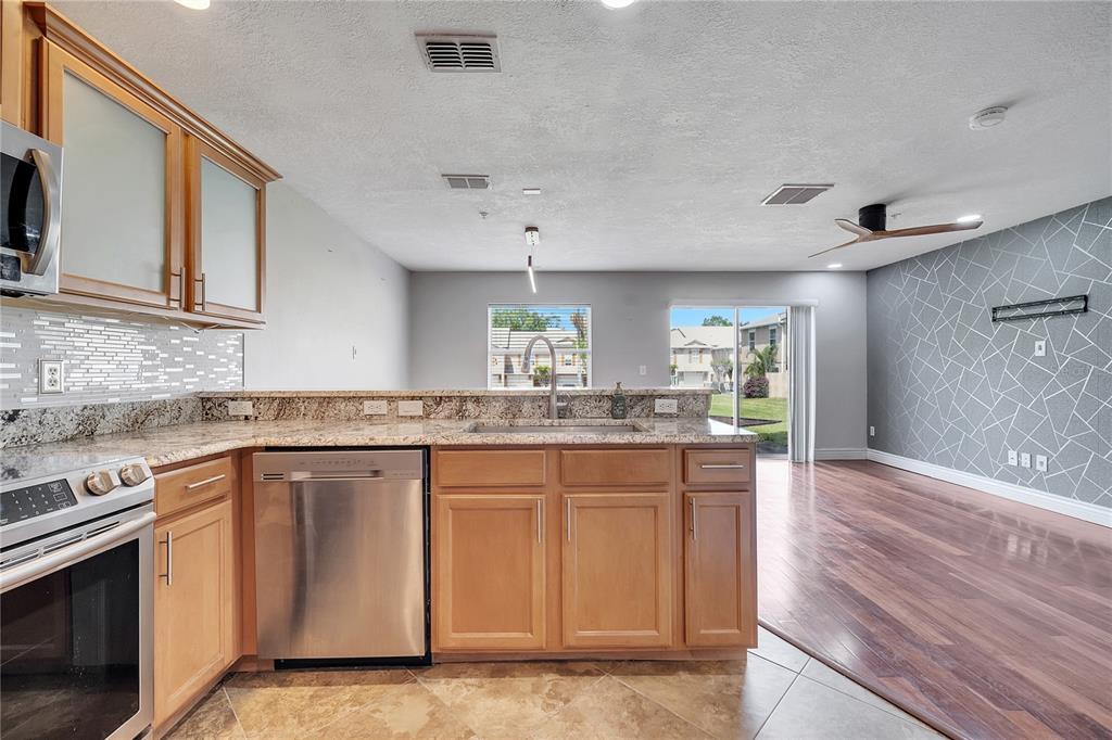 200 Sterling Springs Ln in Altamonte Springs, FL - Building Photo