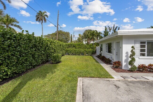 711 SE 2nd St in Delray Beach, FL - Foto de edificio - Building Photo