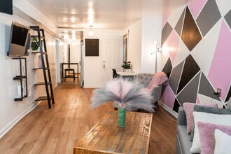 5917 S Loomis Blvd-Unit -G in Chicago, IL - Building Photo - Building Photo