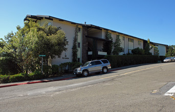 Bon Air Apartments in Greenbrae, CA - Building Photo - Building Photo