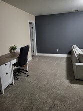 7809 Elkton Ln in Powell, TN - Foto de edificio - Building Photo