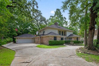 663 Ravensworth Dr in Conroe, TX - Building Photo - Building Photo