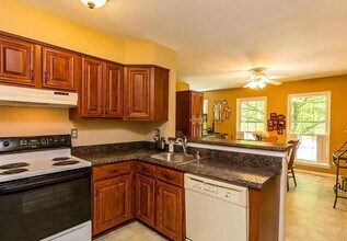 8817 Stonebrook Ln, Unit 7202 in Columbia, MD - Building Photo - Building Photo