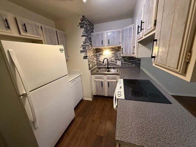 1215 Darby St in Colorado Springs, CO - Building Photo - Building Photo
