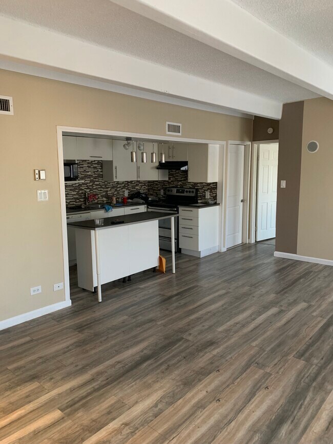 9995 E Harvard Ave, Unit 216 in Denver, CO - Building Photo - Building Photo