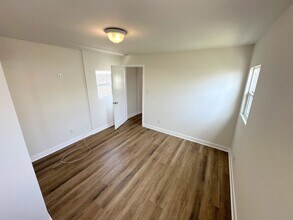 1656 Ricardo St in Los Angeles, CA - Building Photo - Building Photo