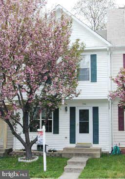 7704 Wolford Way in Lorton, VA - Building Photo