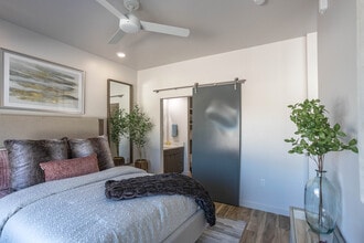 Nova Living in Midwest City, OK - Building Photo - Building Photo