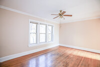 4055 W Melrose St, Unit #2N in Chicago, IL - Building Photo - Building Photo