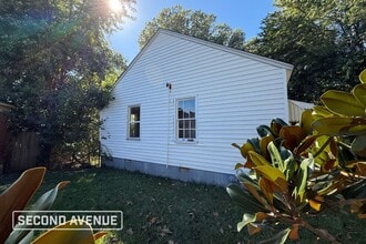 2455 Twain Ave in Memphis, TN - Foto de edificio - Building Photo