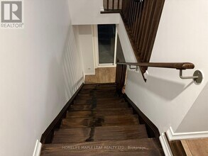 261 Danzatore Path in Oshawa, ON - Building Photo - Building Photo