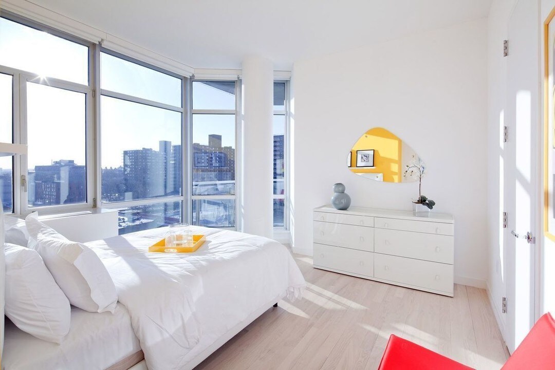 163 Washington Ave in Brooklyn, NY - Building Photo