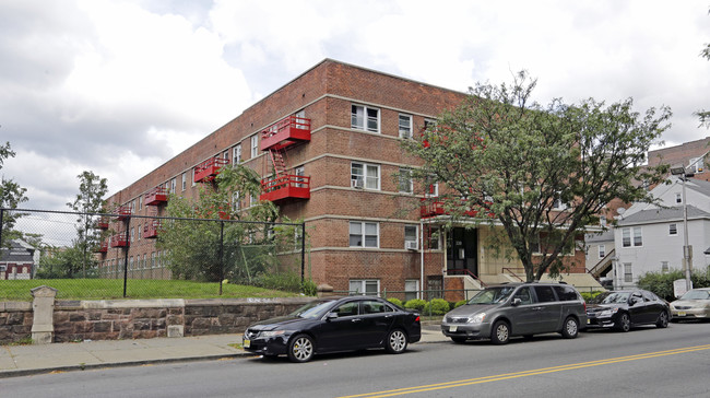 324,339 and 431 Broadway in Paterson, NJ - Building Photo - Building Photo